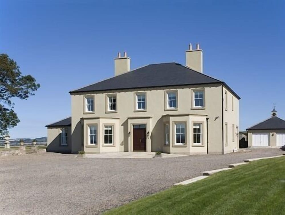 West Longridge Manor B&B 1