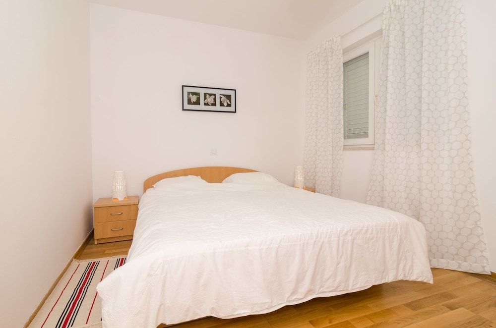 Apartments Carmelitta 2