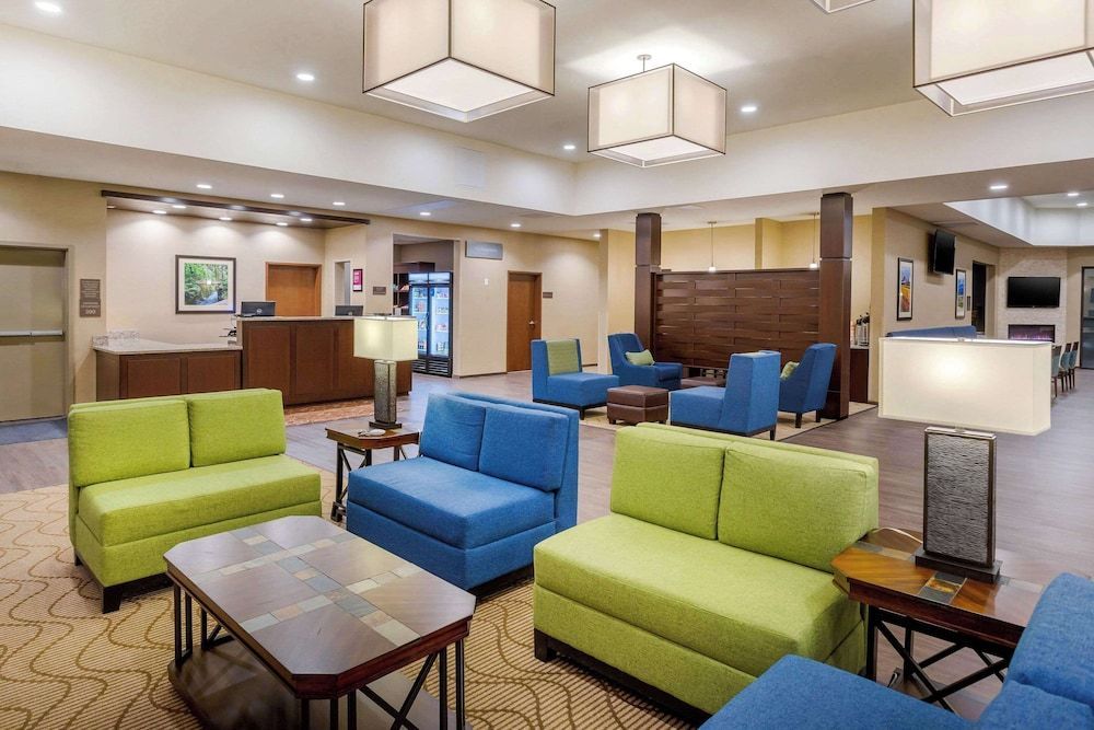 Comfort Suites Burlington near I-5 2