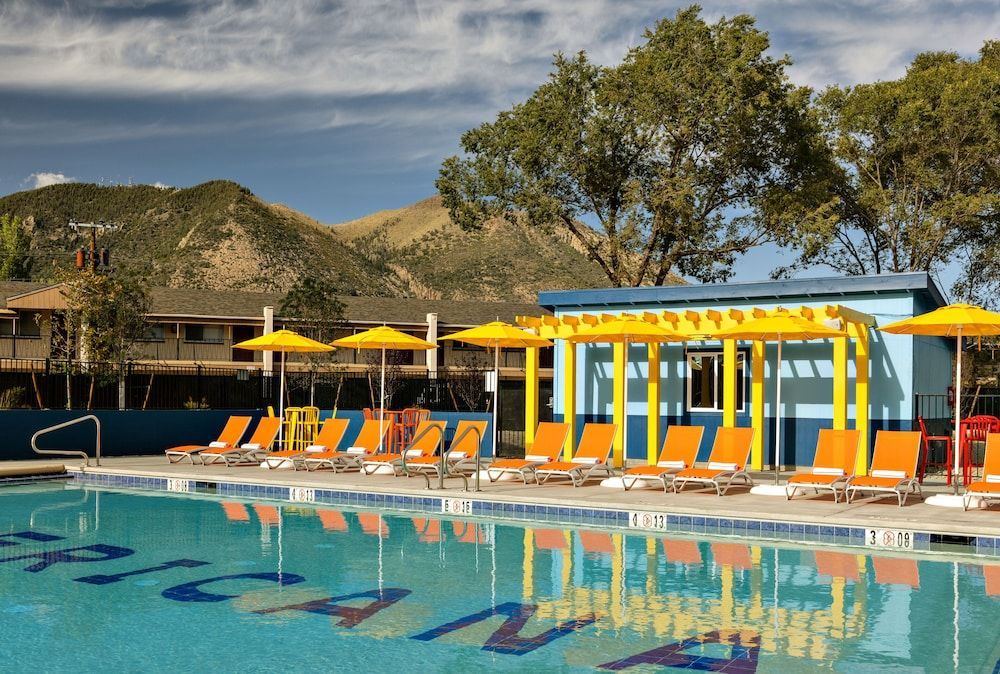 Americana Motor Hotel in Flagstaff near NAU & Downtown 1