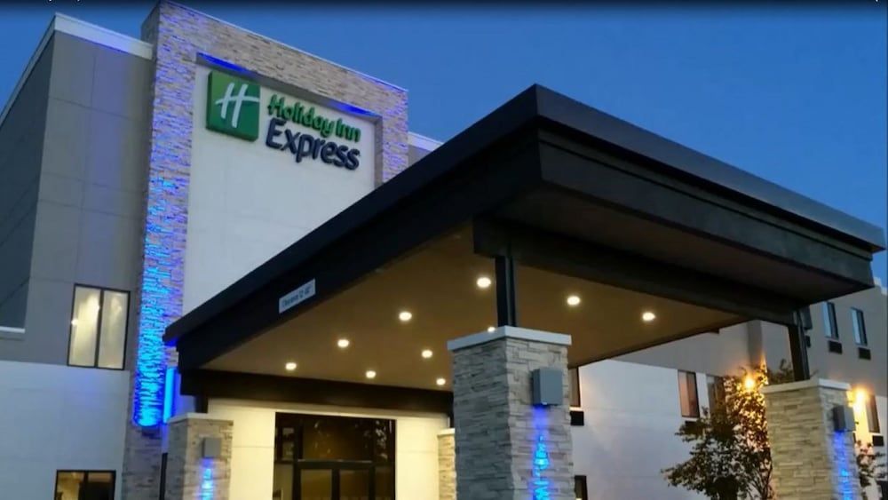 Holiday Inn Express & Suites BLACKWELL by IHG 1