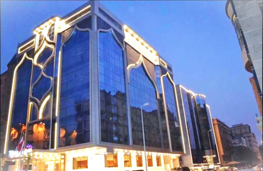 Quiet hotel 1