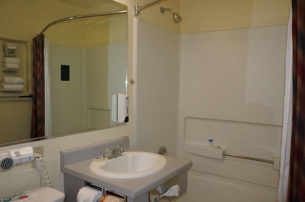 Oroville Value Suites 2