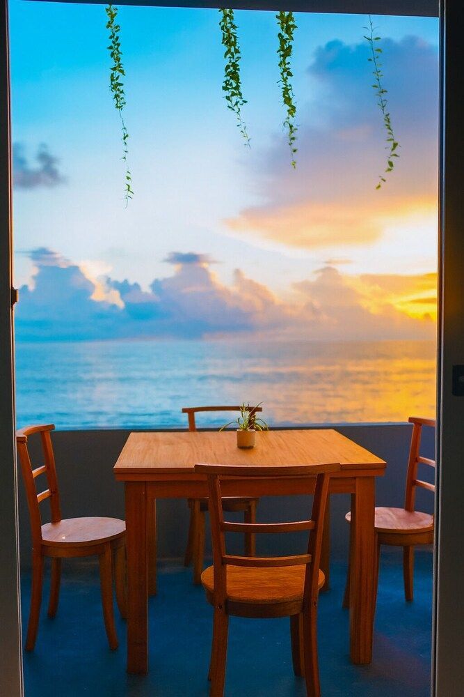 Goalie Beachfront Resort 1
