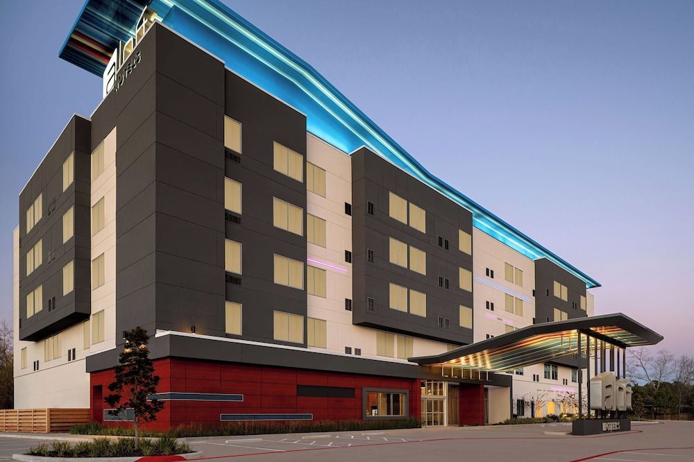 Aloft by Marriott Shenandoah Woodlands Area 1