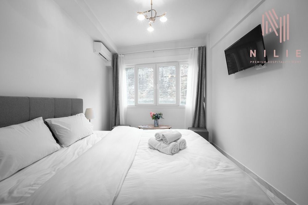 Avenue Studios & Apartments, Nilie Hospitality MGMT 2