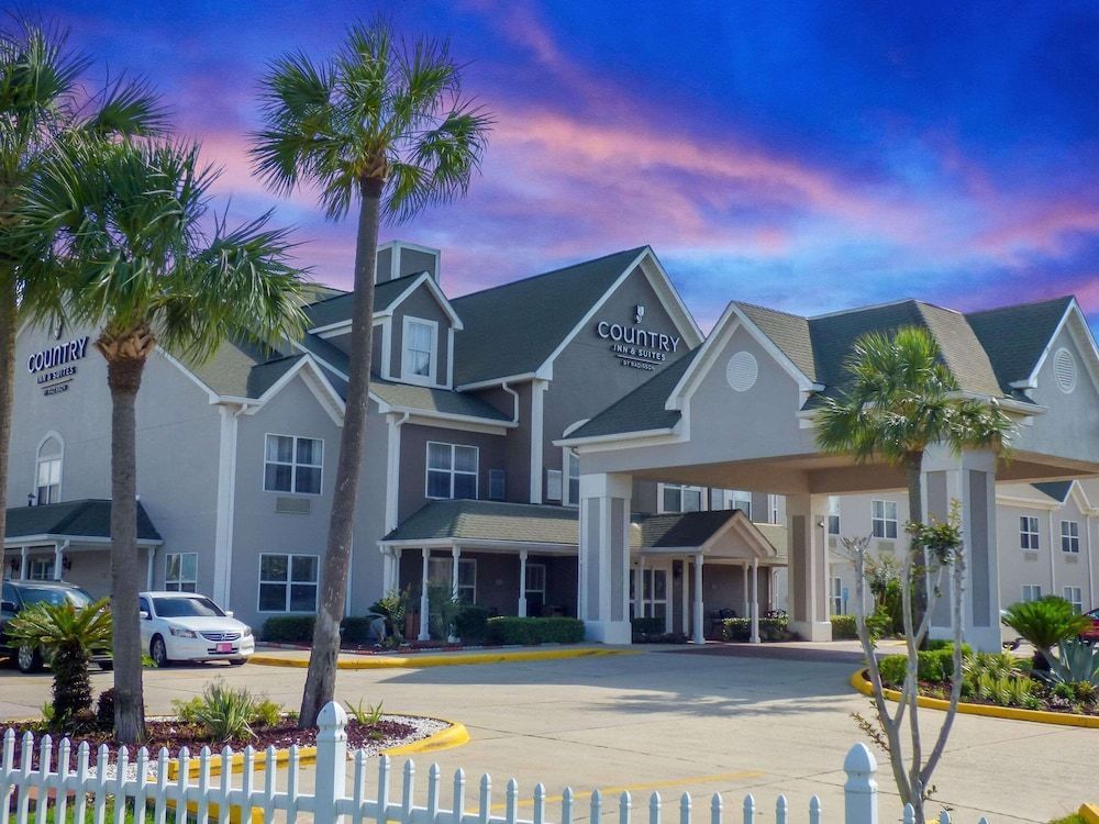 Country Inn & Suites by Radisson, Biloxi-Ocean Springs, MS 1