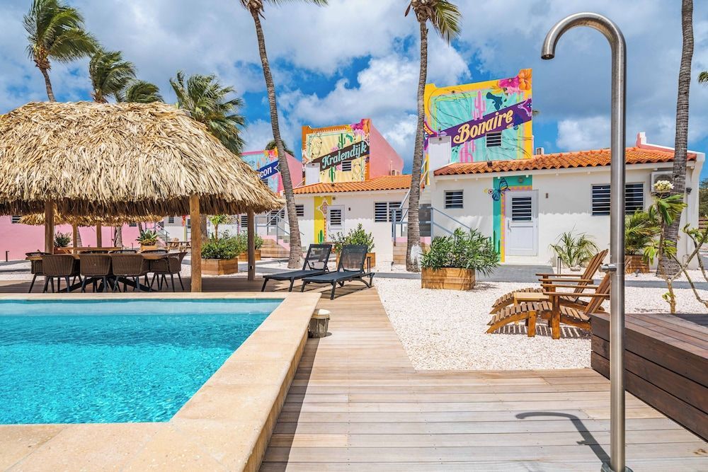 Pink Lagoon by Boutique Bonaire Unique Resorts 1