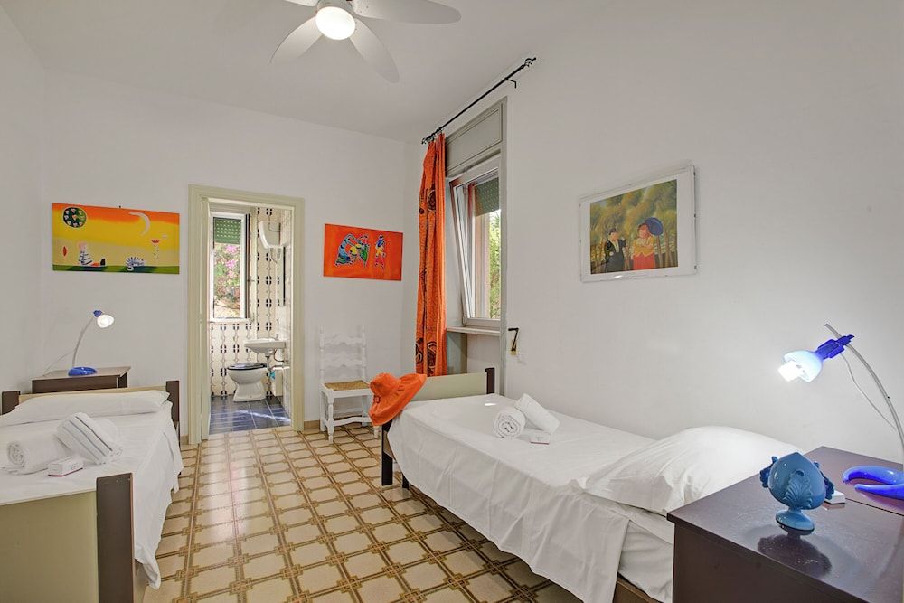 Residence Thalassa With Shared Pool, 100m to the Beach 2