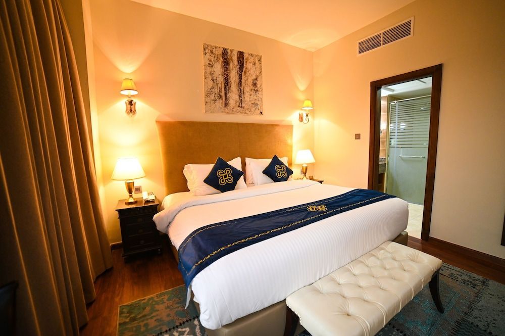 Seven Seas Hotel 1