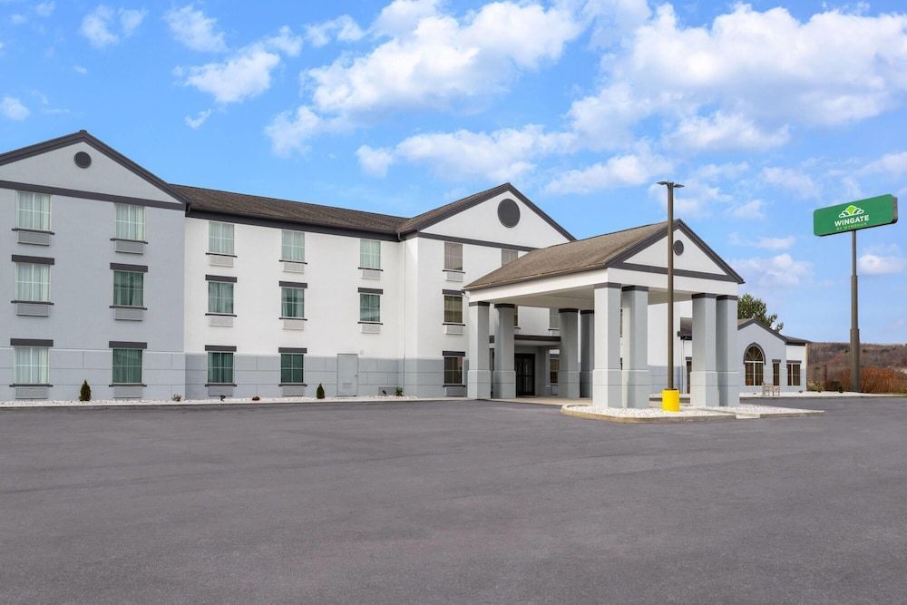 Wingate by Wyndham Clearfield 1
