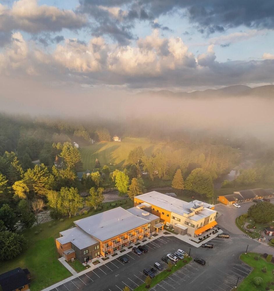 Sun & Ski Inn and Suites 1