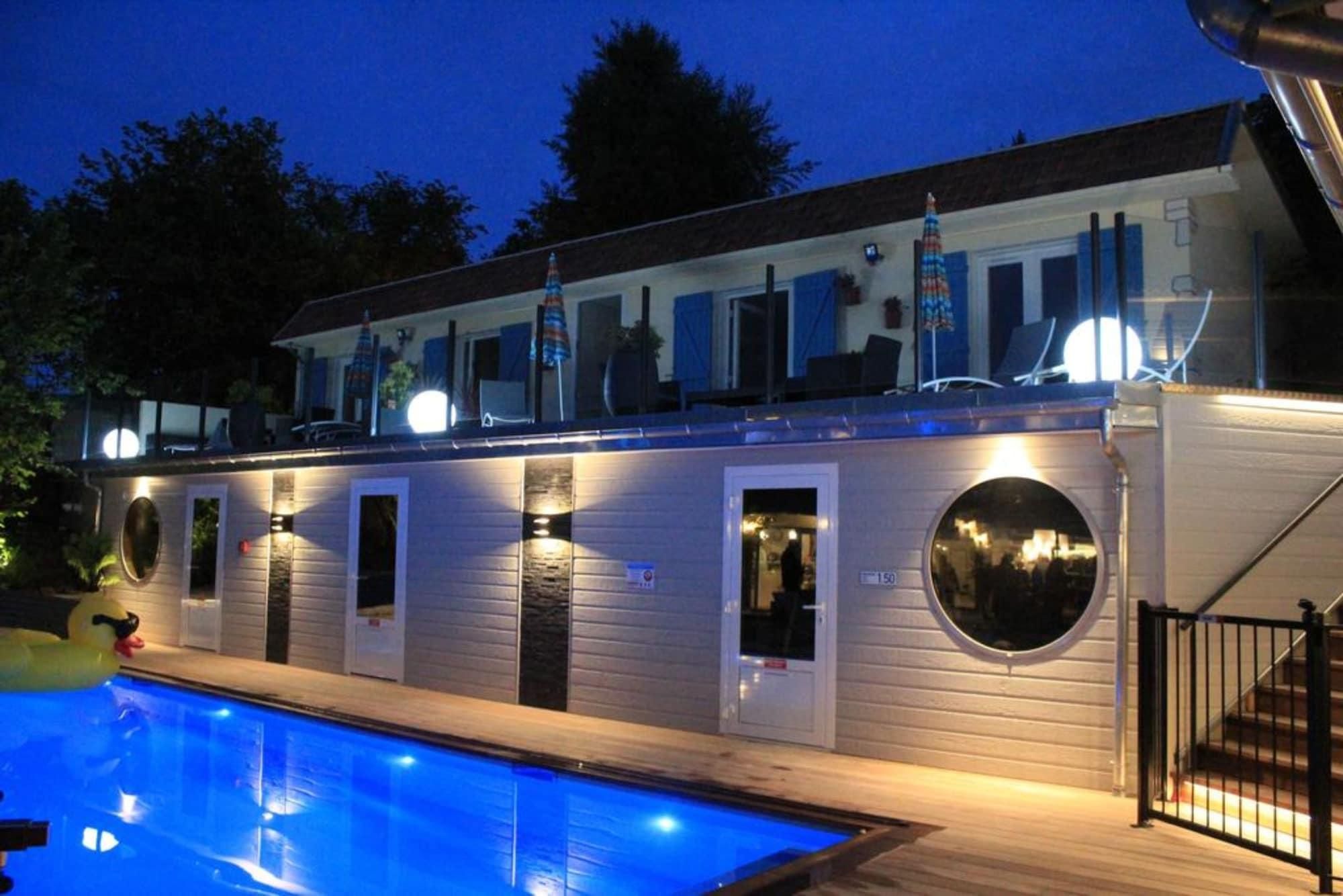 Hotel la piscine 2