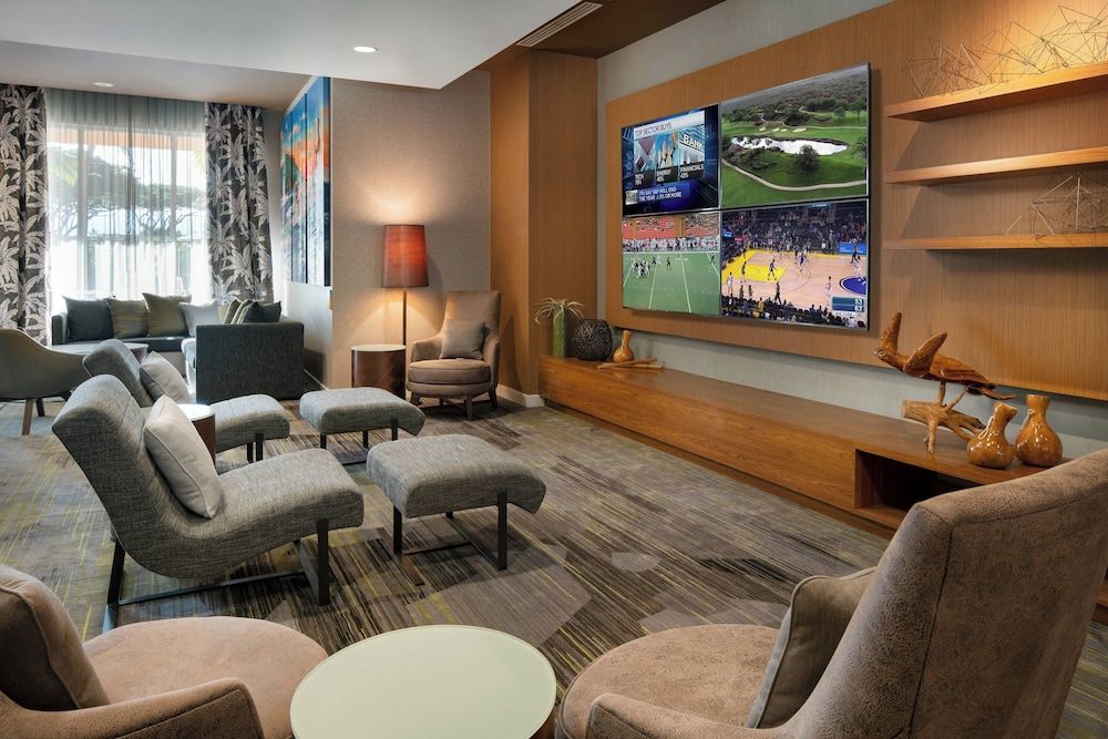 Courtyard by Marriott Maui Kahului Airport 2