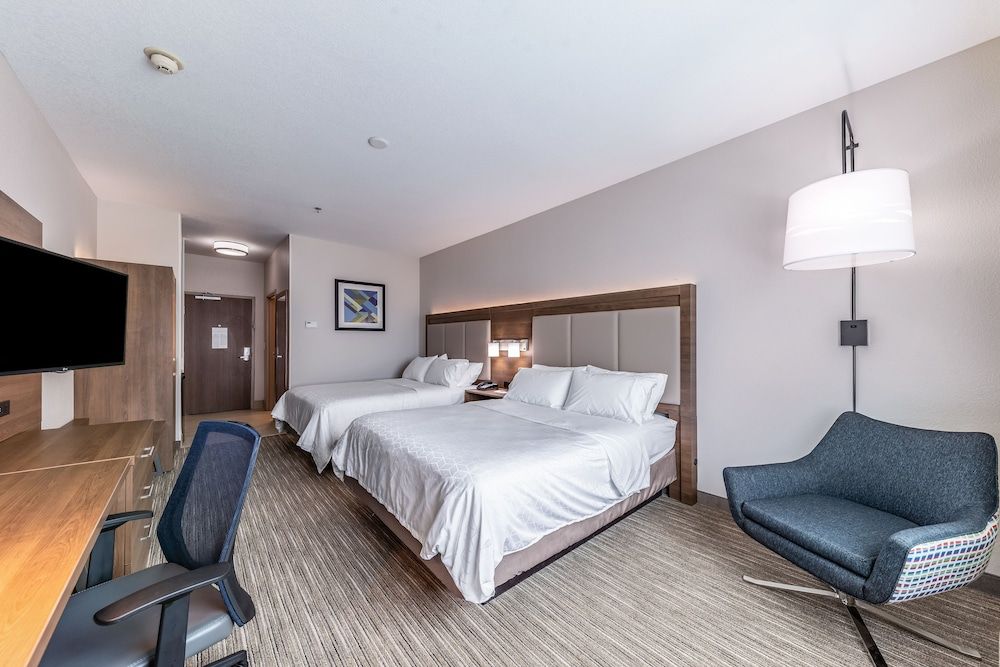 Holiday Inn Express & Suites FORT WORTH - FOSSIL CREEK by IHG 2
