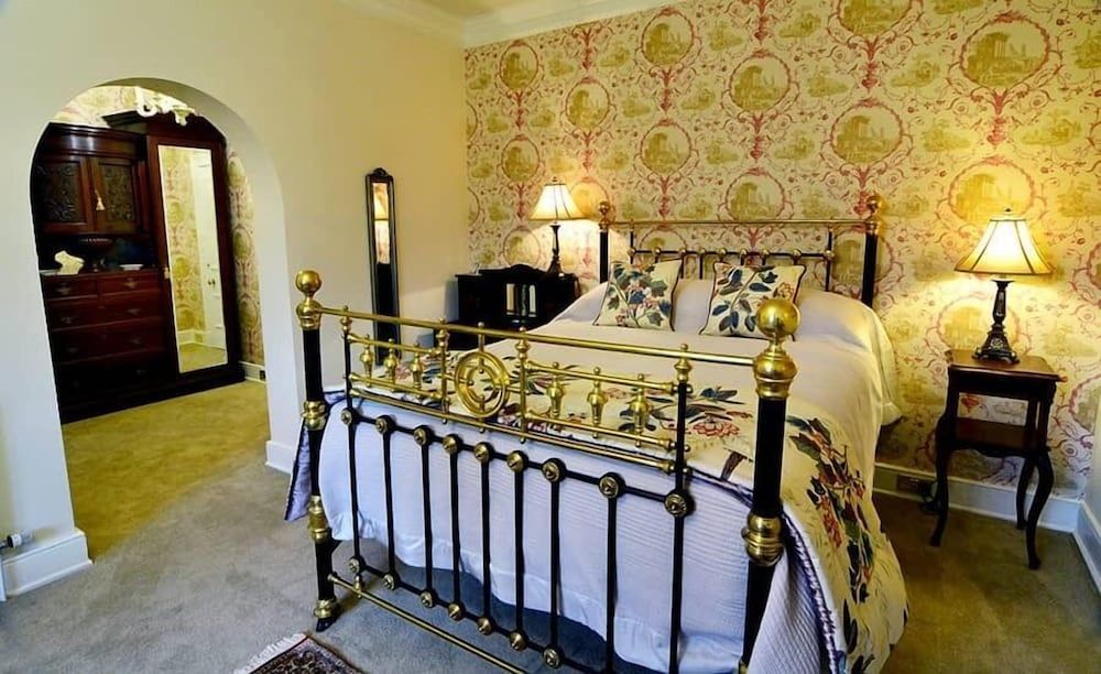 Pale Hall Hotel 2