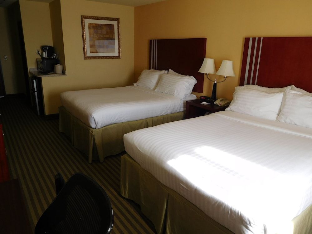Holiday Inn Express & Suites PONCA CITY by IHG 2