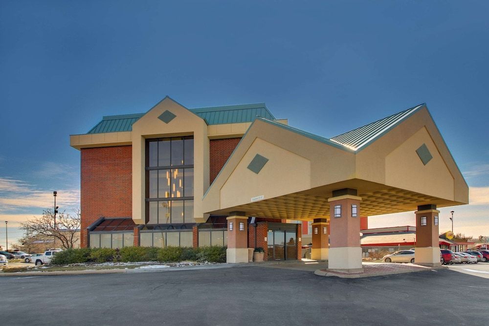 Pear Tree Inn St. Louis - Arnold 1