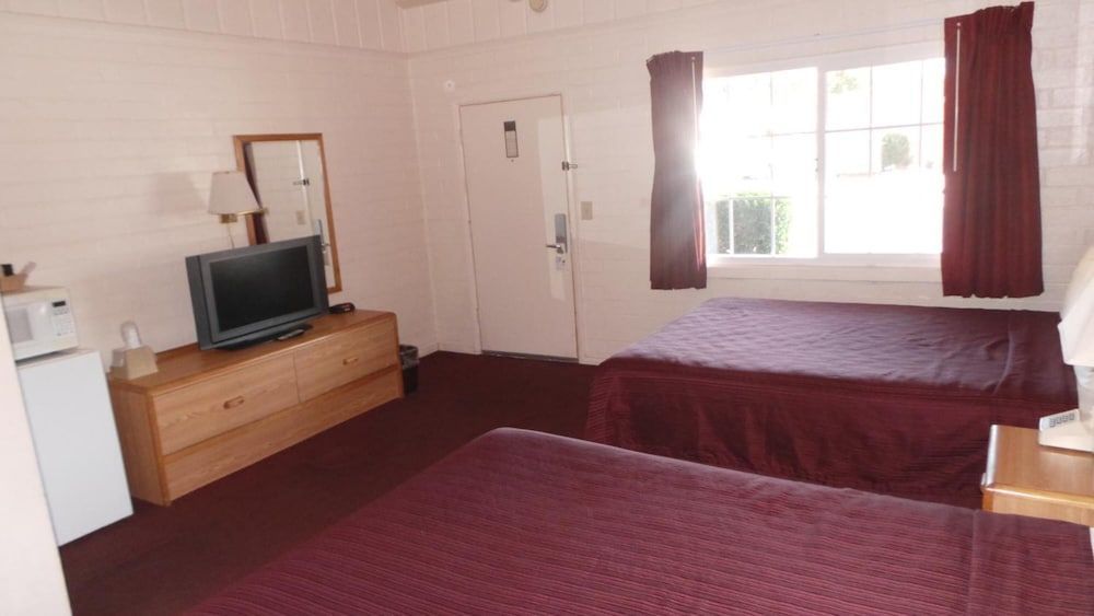 Relax Inn Yreka 2