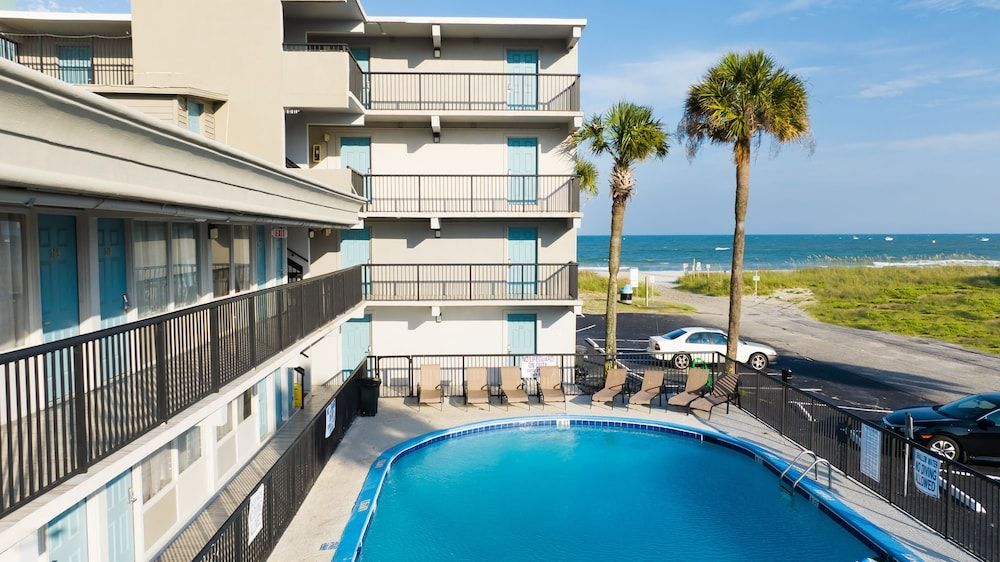 AVENTURA ON THE OCEAN 1