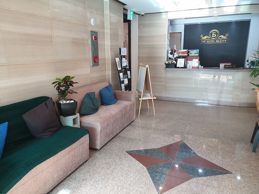 The Beauty Hotel 2