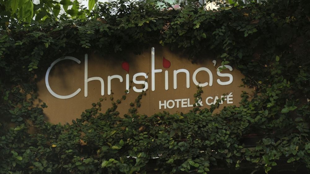 Christinas Hotel & Cafe 1