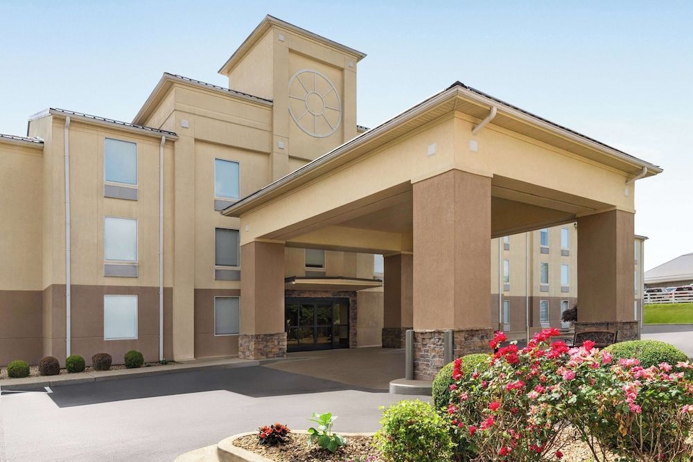 Baymont by Wyndham Georgetown Lexington North 1
