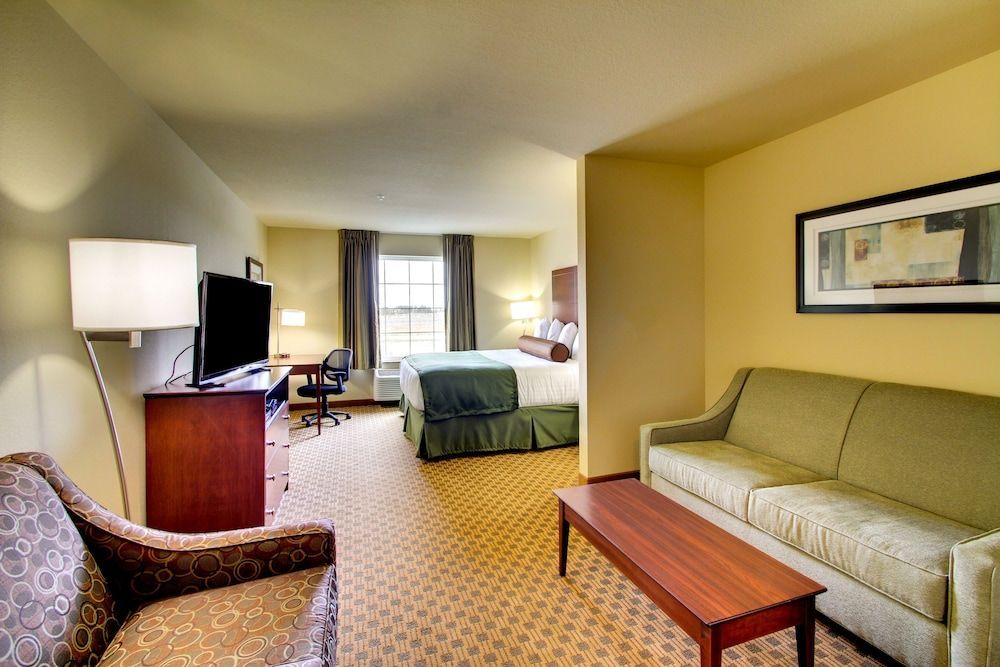Stanton Inn and Suites 1