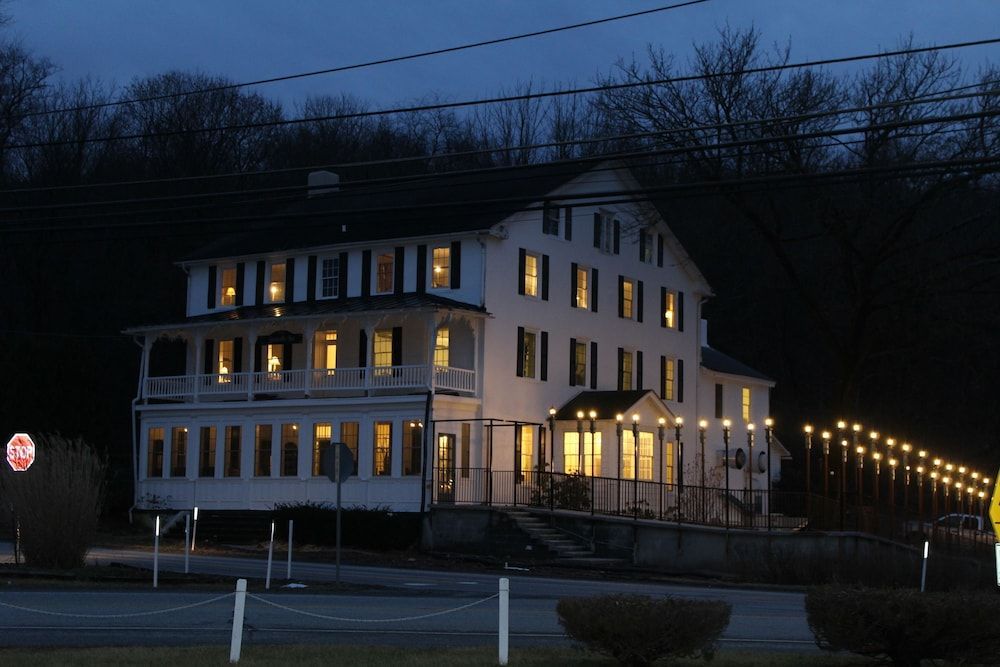Stottsville Inn 1