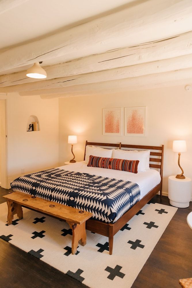 Pueblo Bonito Inn 1