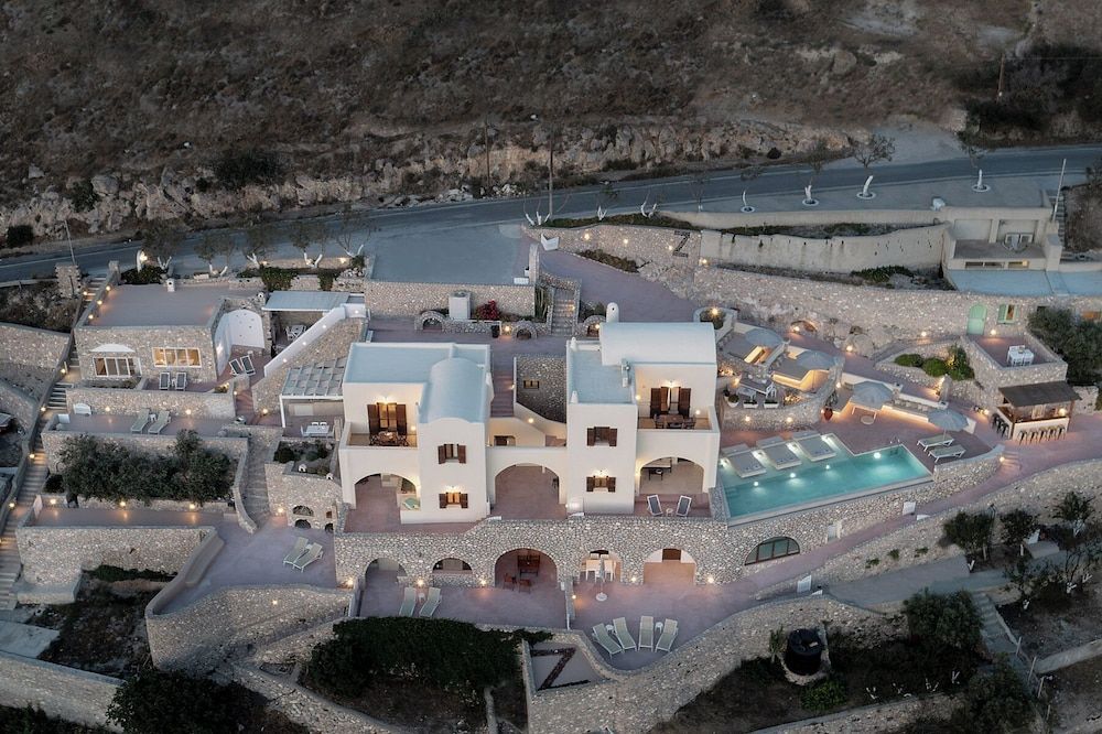 Zatrikion Santorini Villas 1