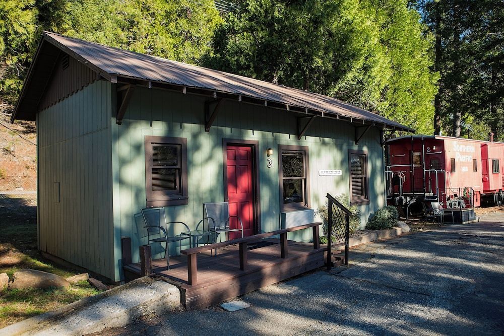 Jubilee Railroad Wilderness Lodge 1