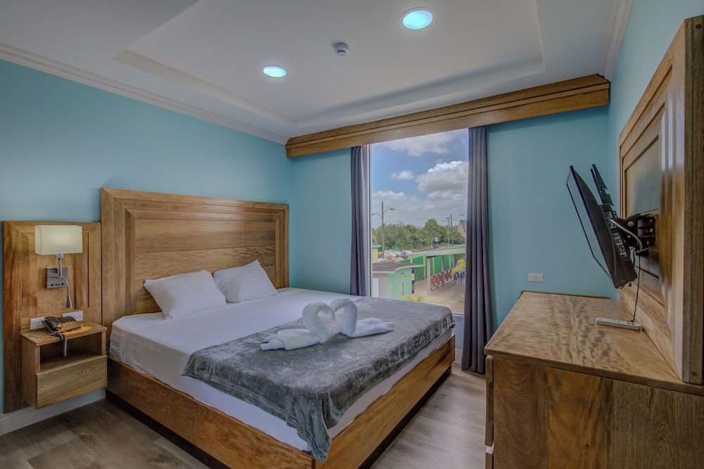 Airport Suites Hotel 1