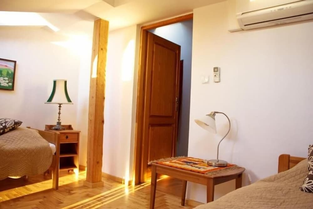 Kolory Guest House 2