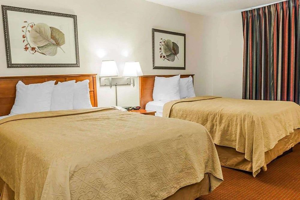 Baymont by Wyndham Indianapolis East 1