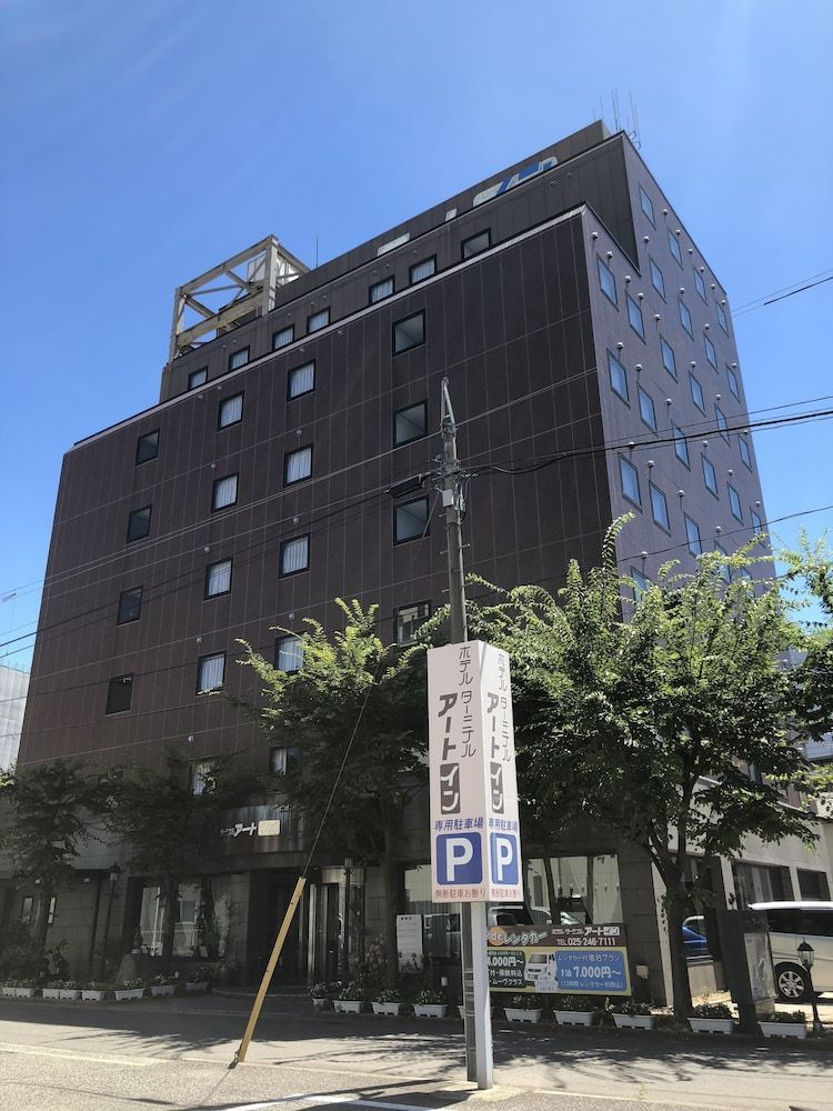 Terminal Art Inn 1