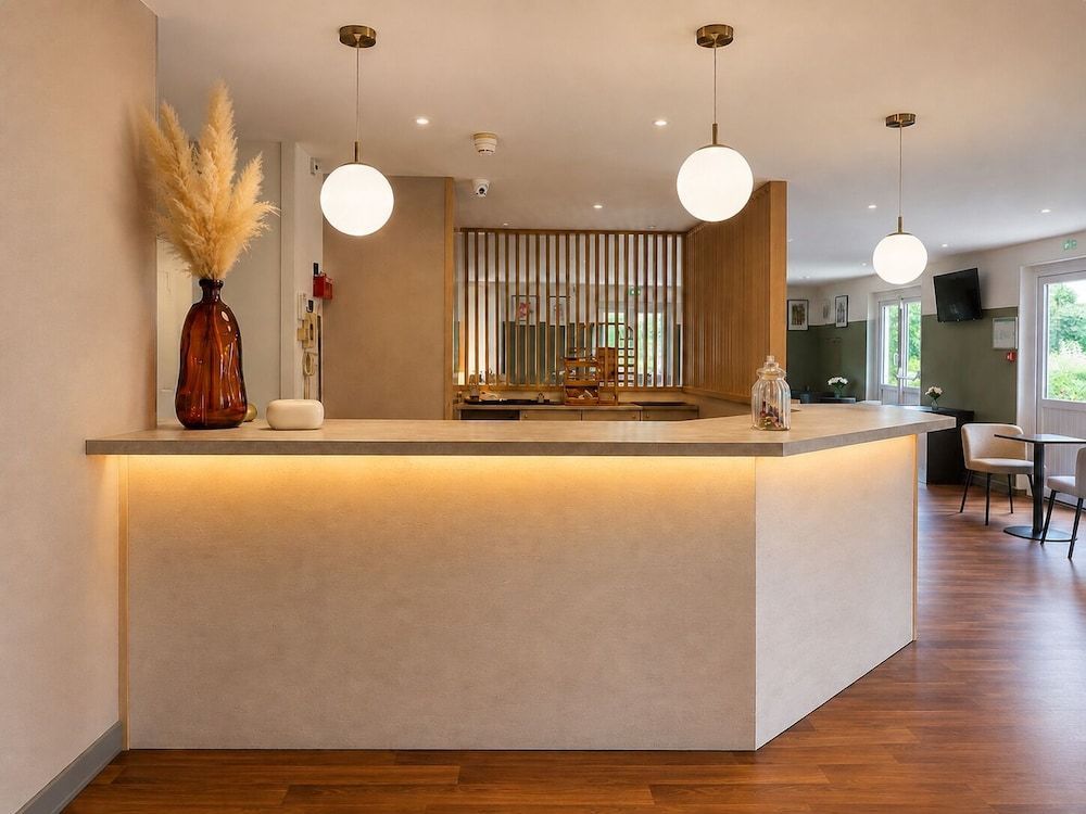Sure Hotel by Best Western Plaisir 2
