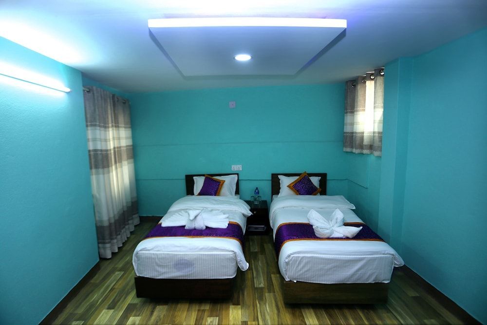 Hotel Rising Home 1