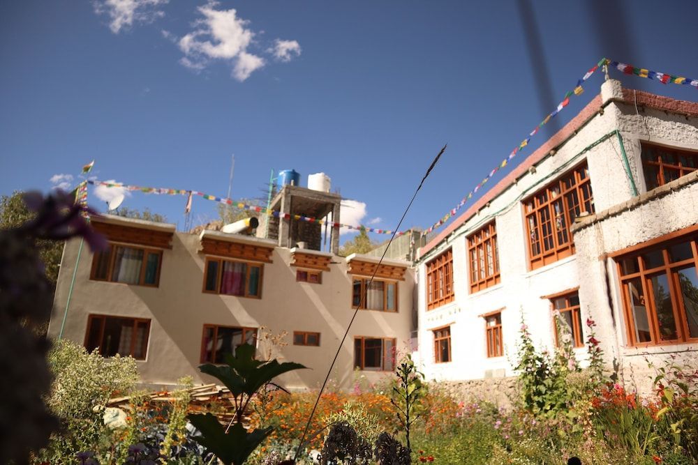 Tsetanguesthouse 1
