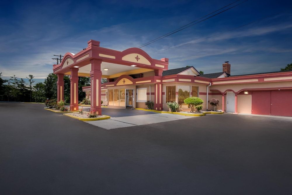 Americas Best Value Inn & Suites Williamstown 1