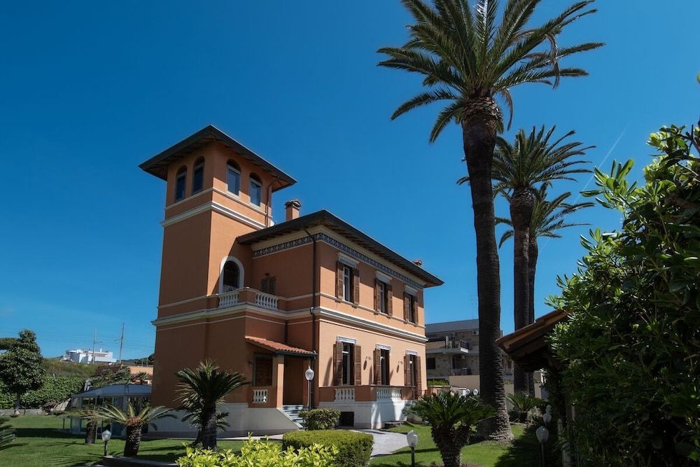 Palazzo Moresco 1