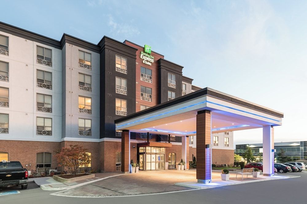 Holiday Inn Express & Suites MILTON by IHG 1
