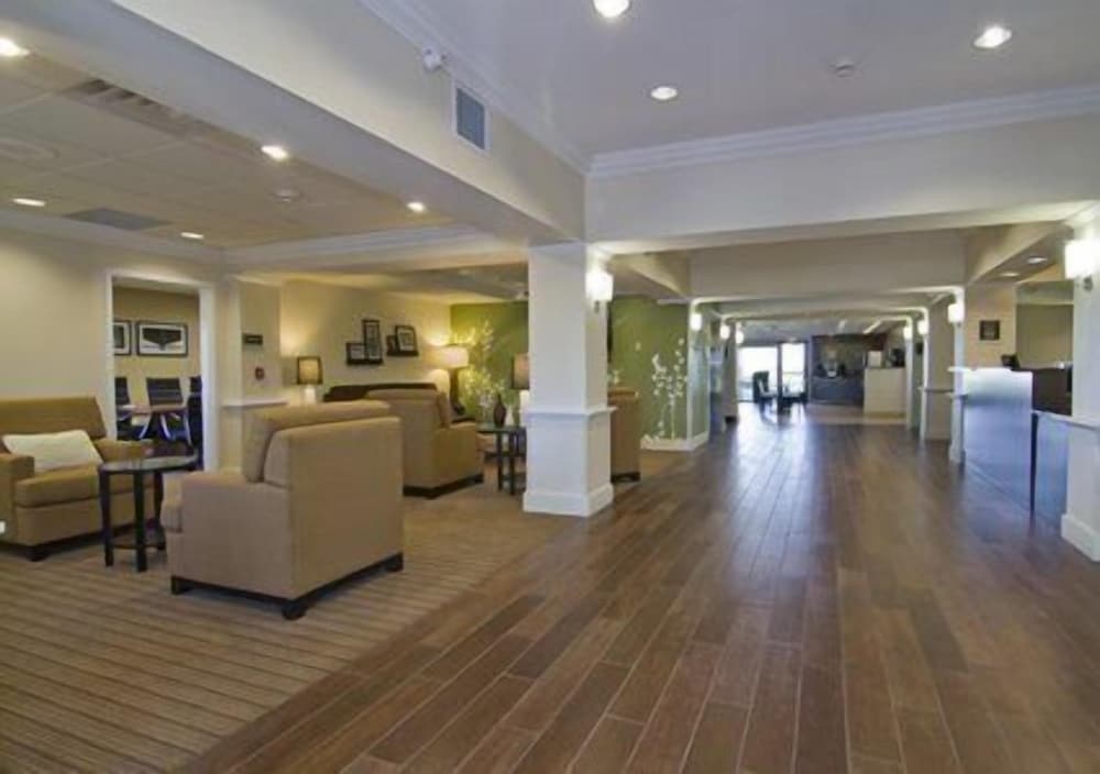 Holiday Inn Express & Suites ROGERS by IHG 2