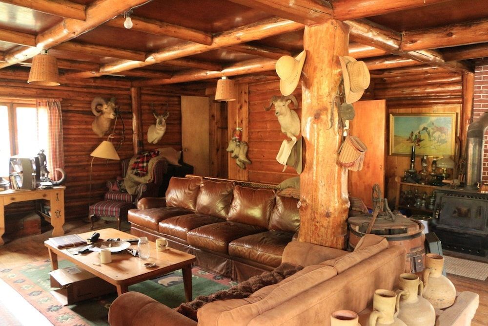 Grizzly Lodge 2