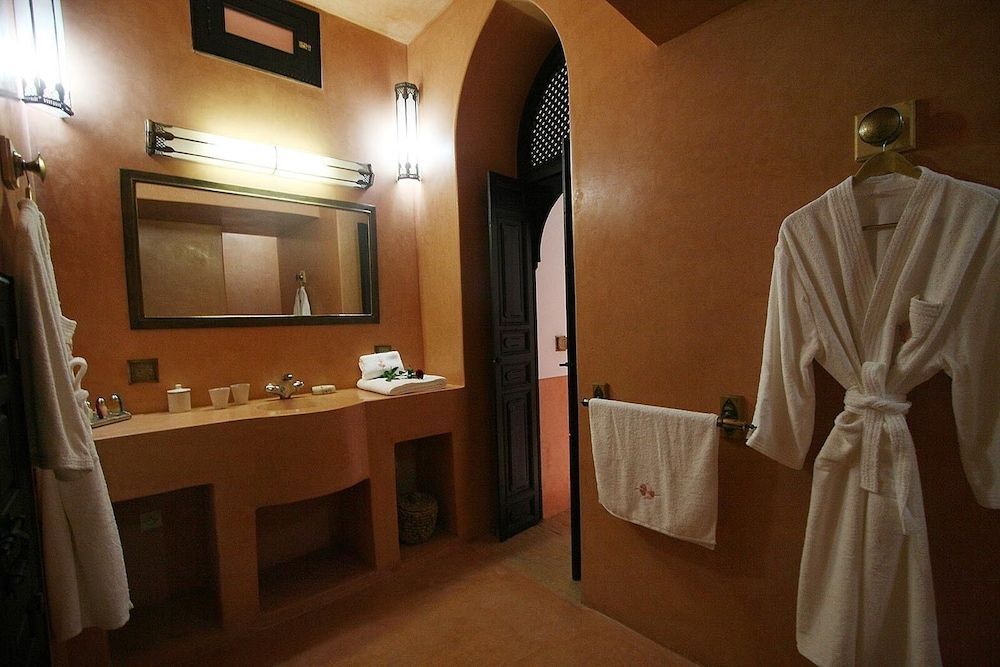 RIAD GREEN LOTUS 1