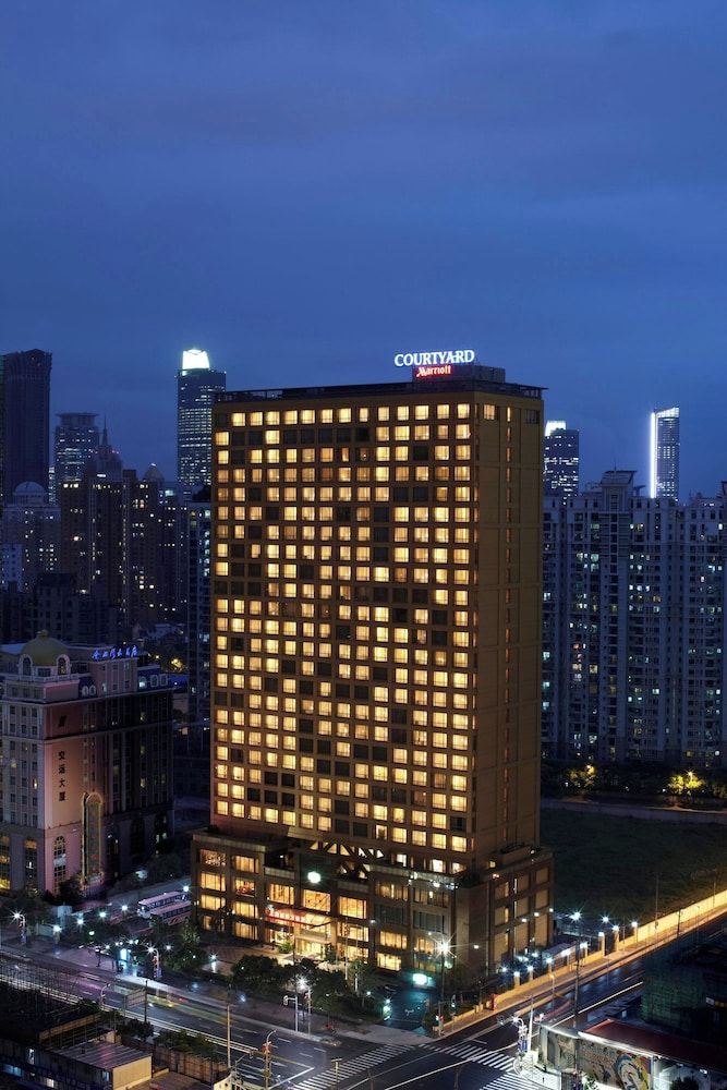 Courtyard by Marriott Shanghai Central 1