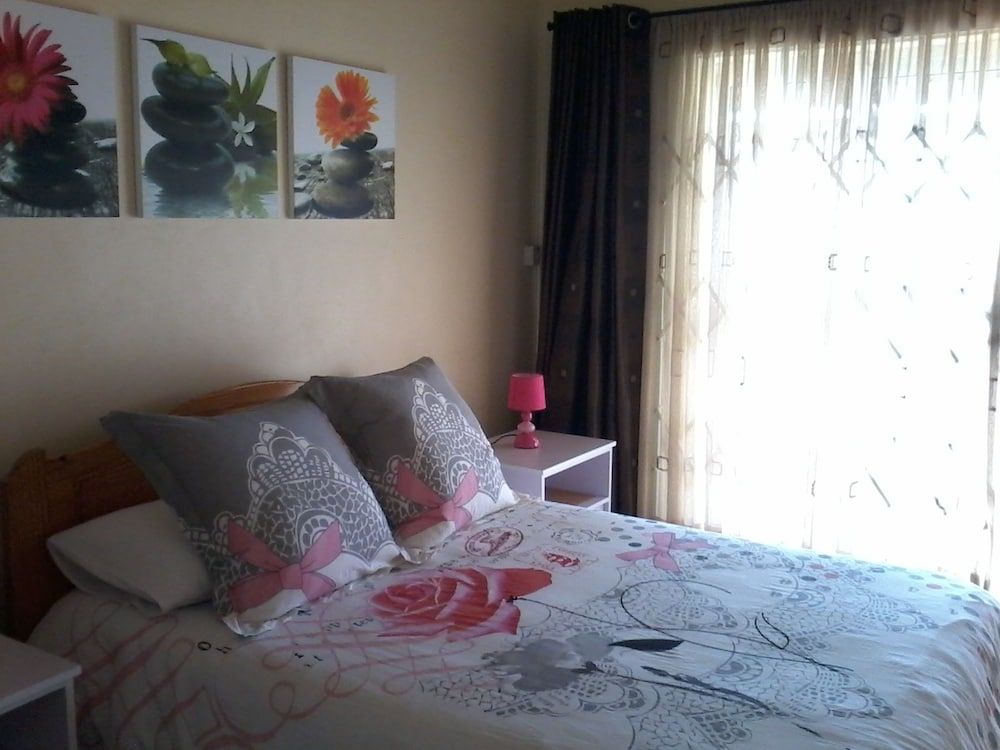 Chez Cozy's 1