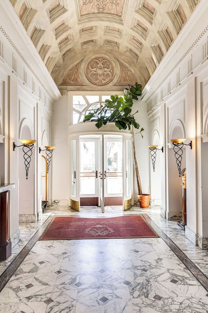 Hotel De La Ville 2