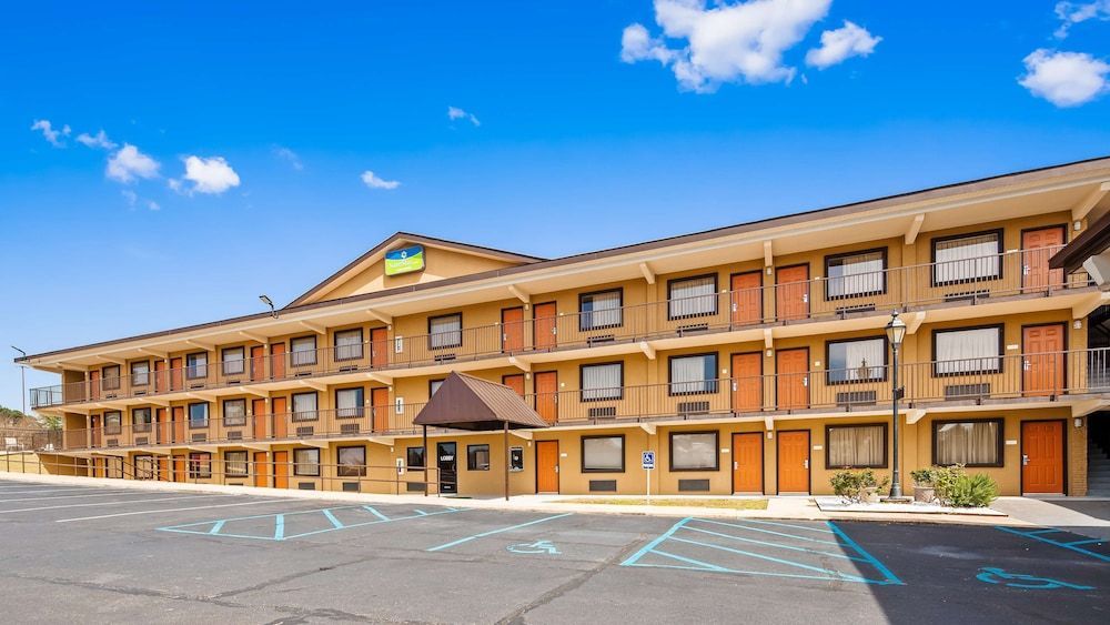 SureStay Hotel by Best Western Tupelo North 1