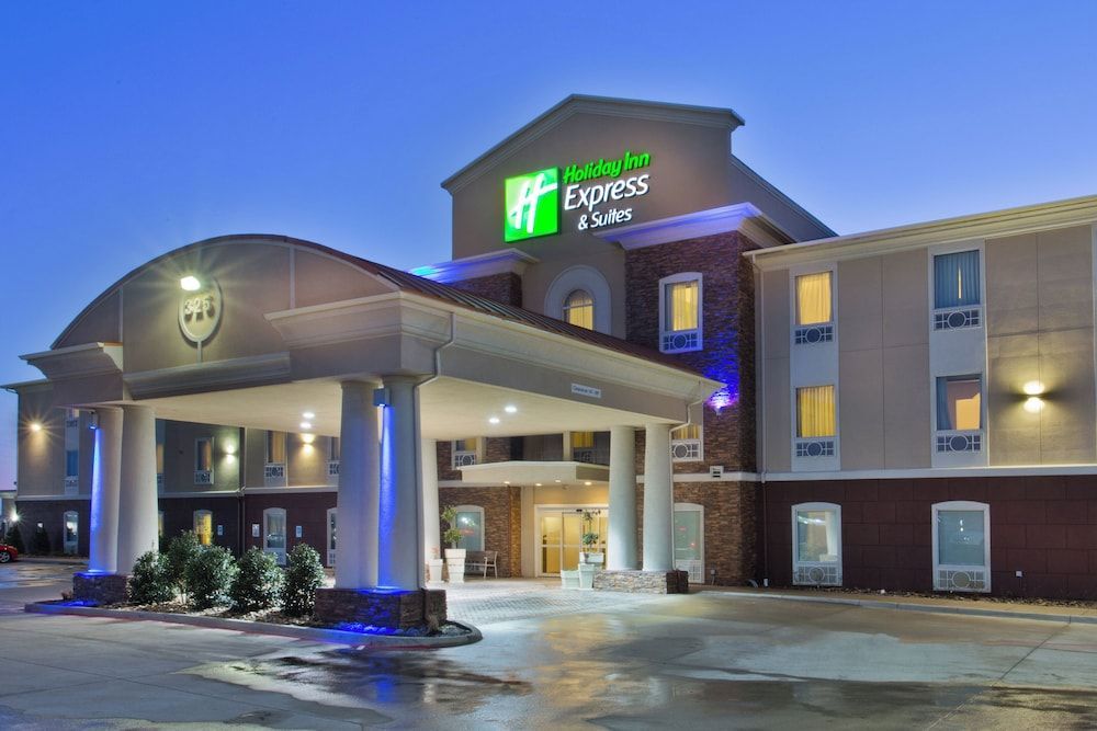 Holiday Inn Express & Suites ALVARADO by IHG 1
